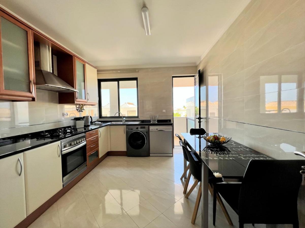 Faro Stylish 2 By Homing Apartment ภายนอก รูปภาพ