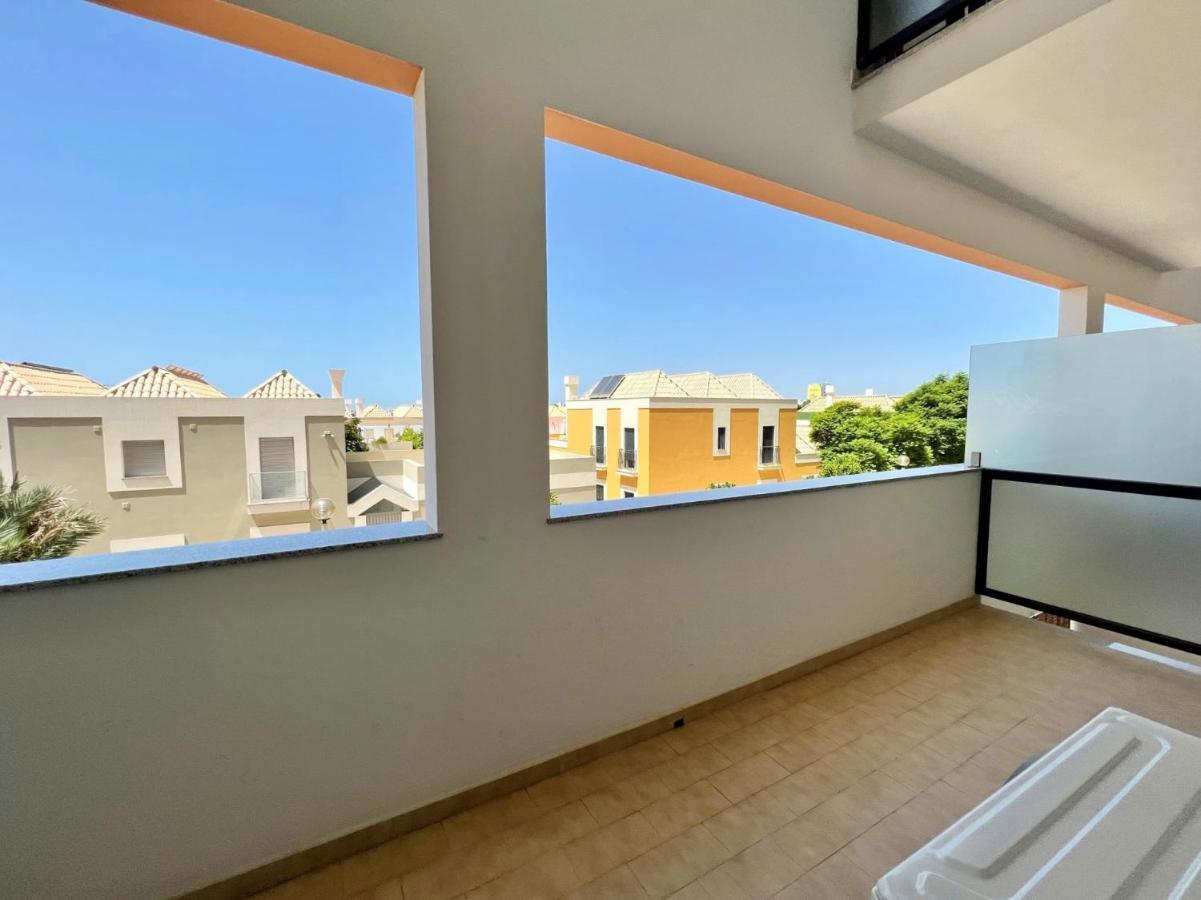 Faro Stylish 2 By Homing Apartment ภายนอก รูปภาพ